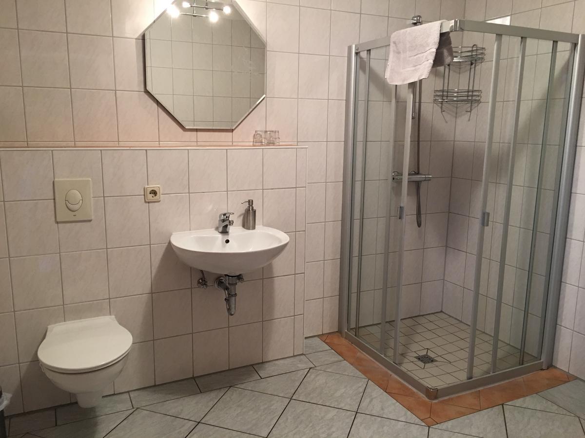 Pension Am Radweg & Ristorante Juani Wriezen エクステリア 写真